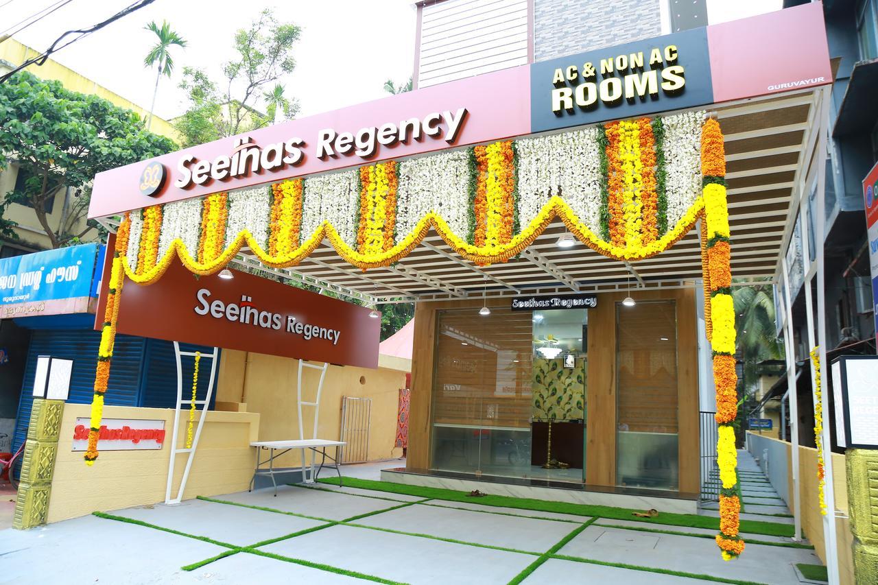 Seethas Regency Hotel กูรูวาเยอร์ ภายนอก รูปภาพ